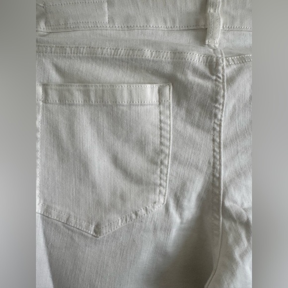 Vince Camuto Women's Straight Leg Jeans in Cream - Picture 8 of 9